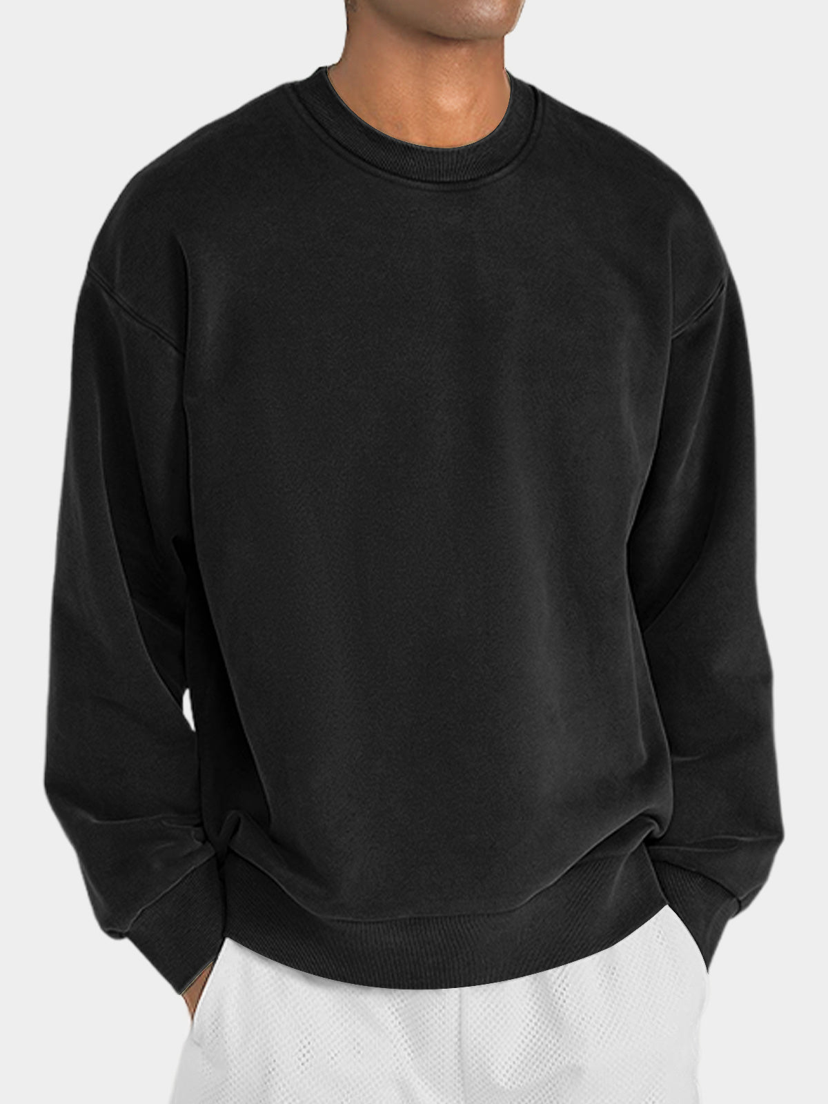 Men's round neck solid color casual and comfortable long-sleeved sweatshirt